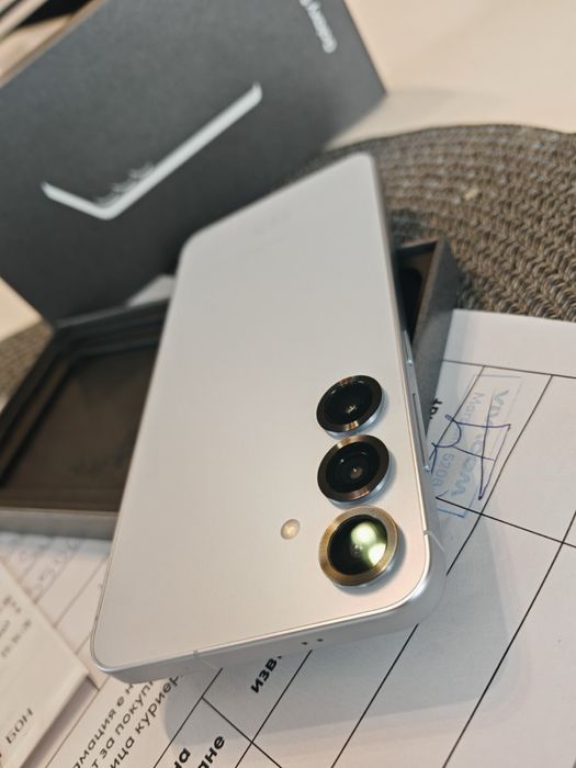 Samsung galaxy s25 Plus 256 GB icy Blue като НОВ