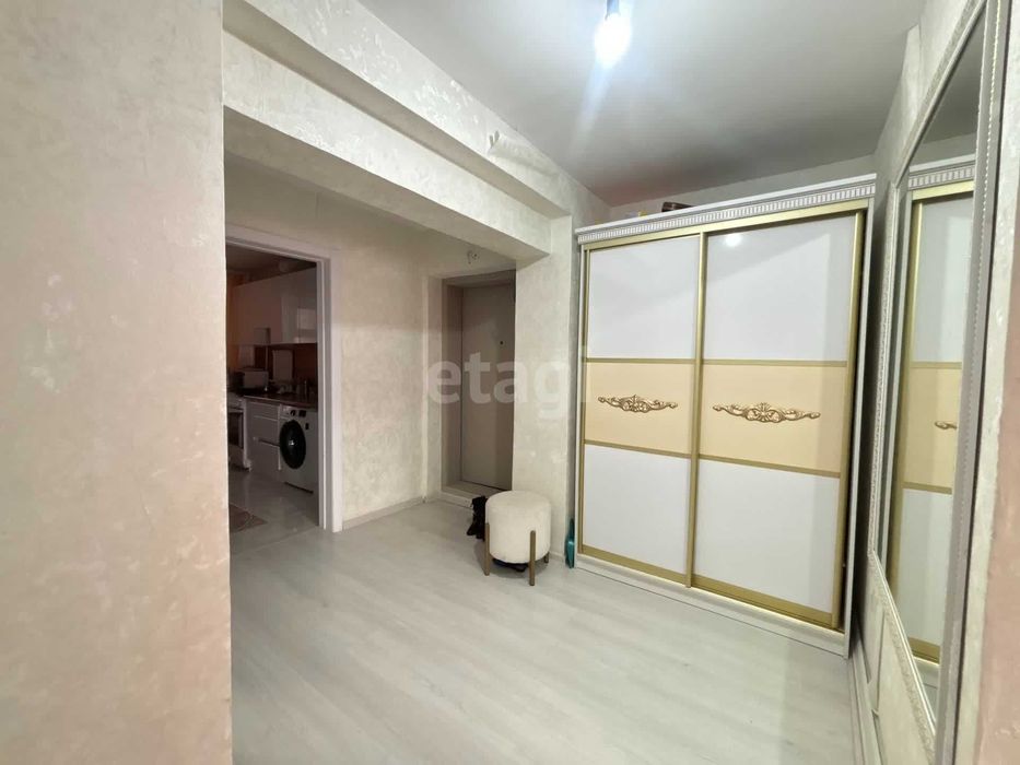 продам 3 комнатную квартиру