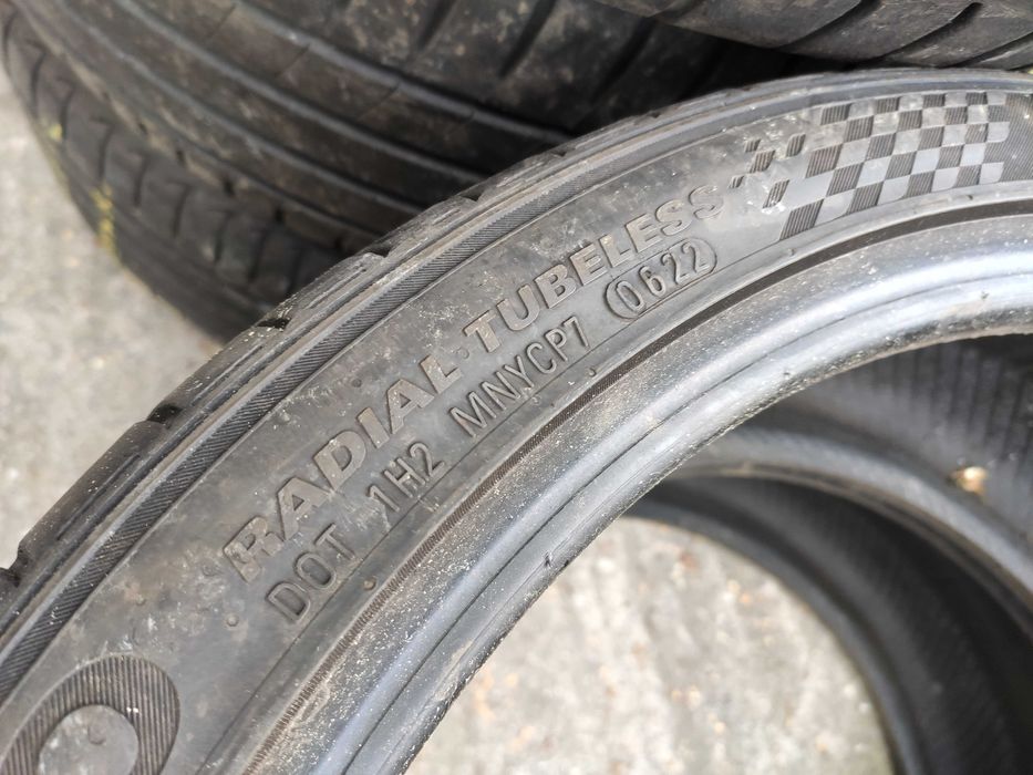 2бр Летни гуми 245 35 20 - Kumho - DOT 2022