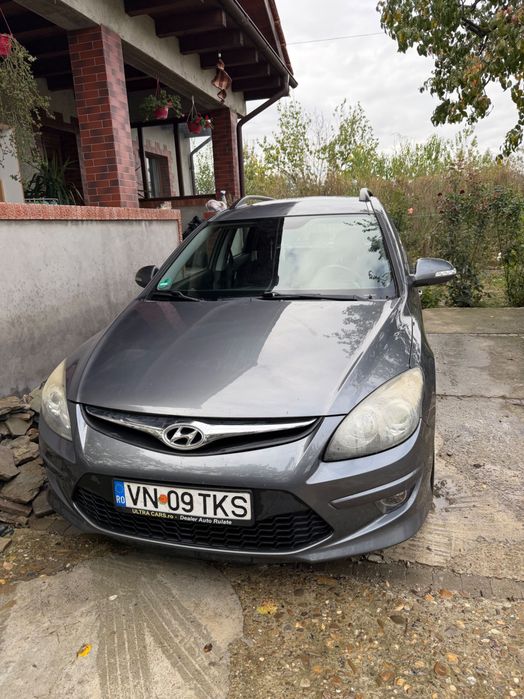 HYUNDAI i30 2010 — imagine 1