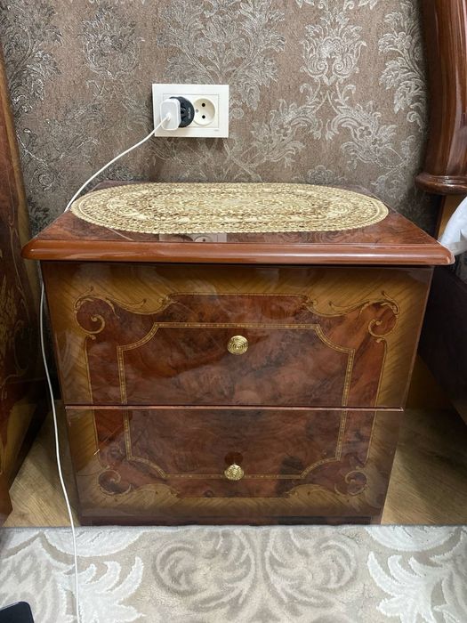 Продается спальный комплект