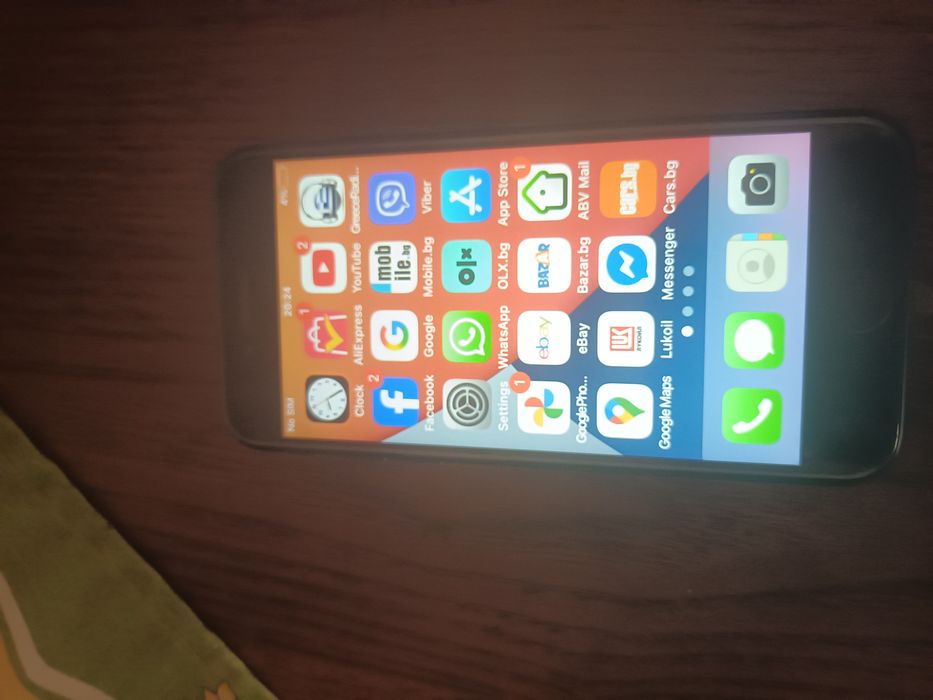 IPhone  7 (64Gb ram)