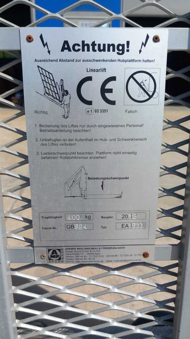електрическа инвалидна рампа за бус