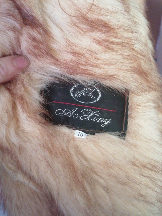 Haină de blană mărime 10