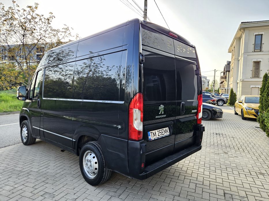 Peugeot boxer an 2019 km 90.000