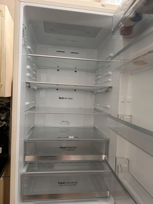 Продам холодильник LG