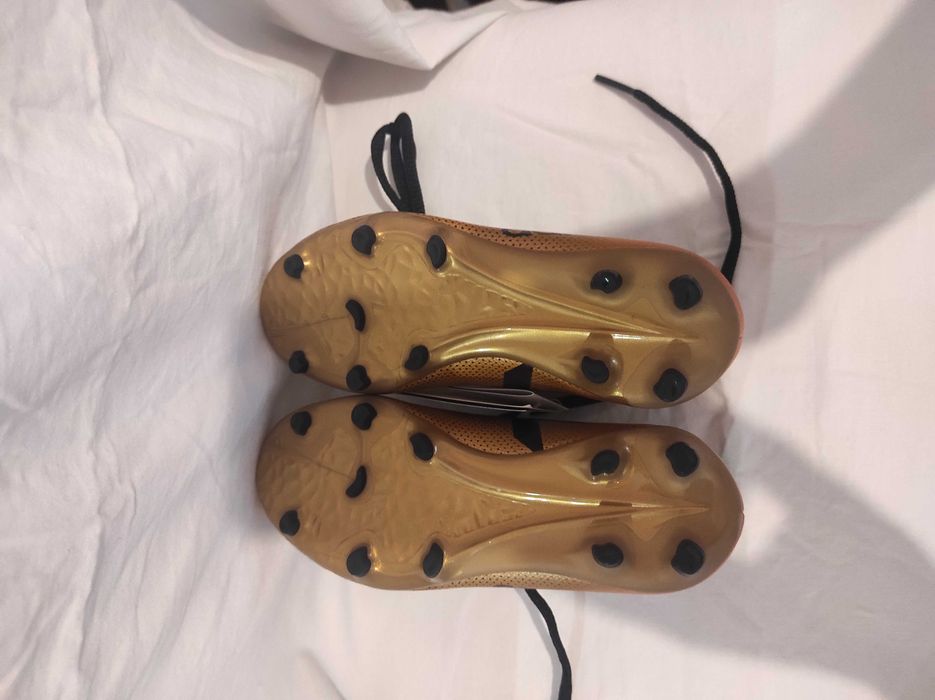 Детски обувки Adidas X, чисто нови, номер 28