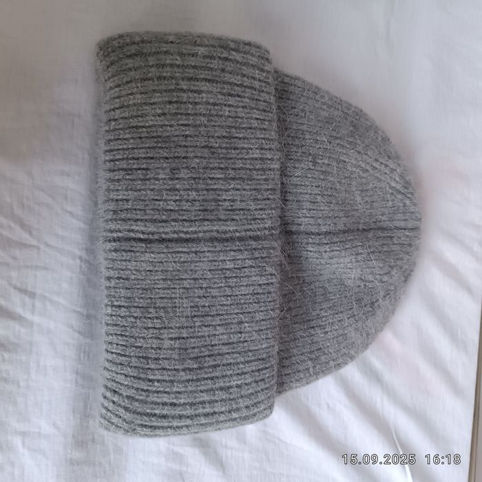 Шапочка зимняя женская