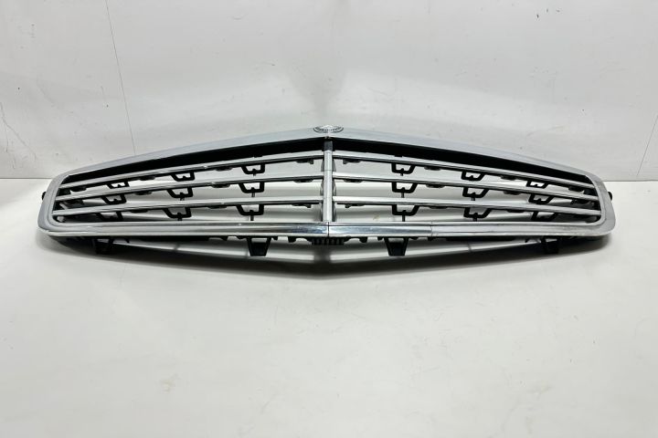 Grila radiator A2128801083 Mercedes-Benz E-Class W212