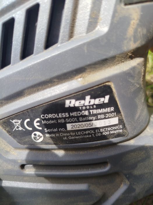 Foarfeca electrica de tuns gard viu Rebel