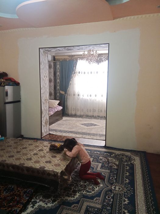 Срочно продаётся 2ком квартира 2этаж 5мк сомий