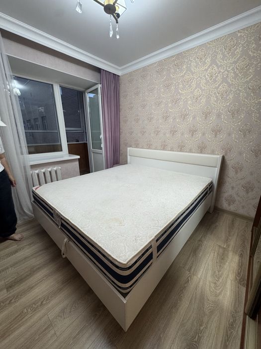 Кровать в хорошем состоянии