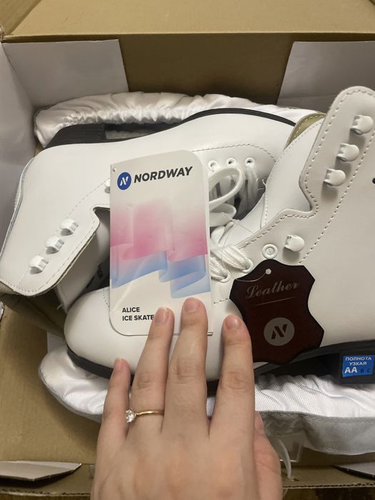 Коньки новые nordway