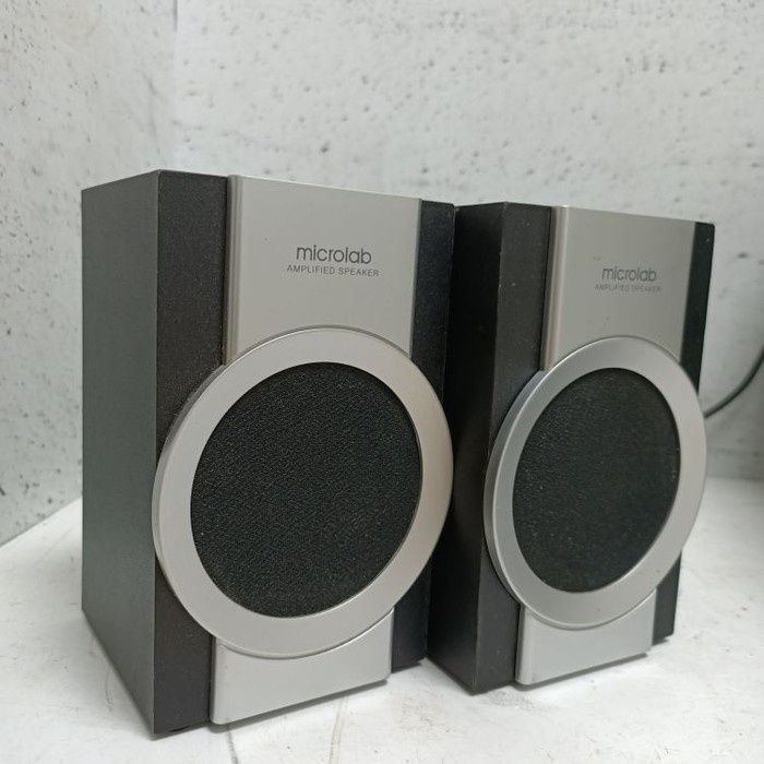 M-310 Microlab 2.1