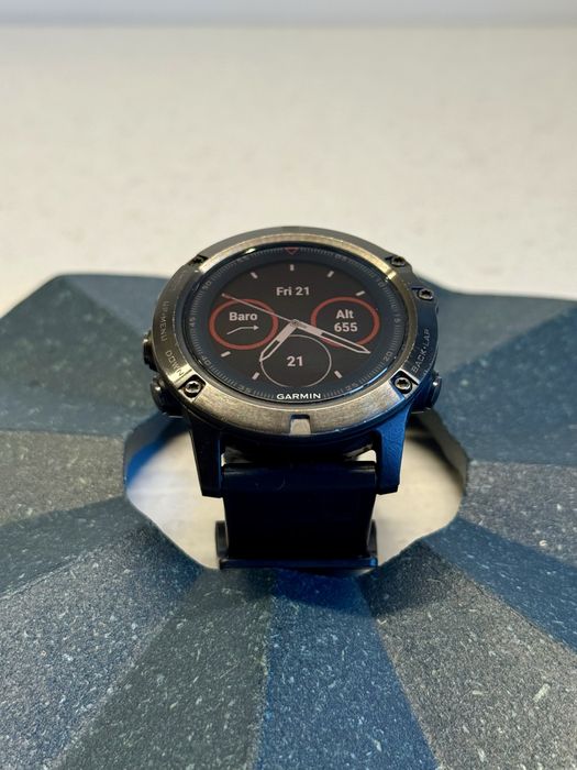Garmin Fenix 5X – GPS Smartwatch