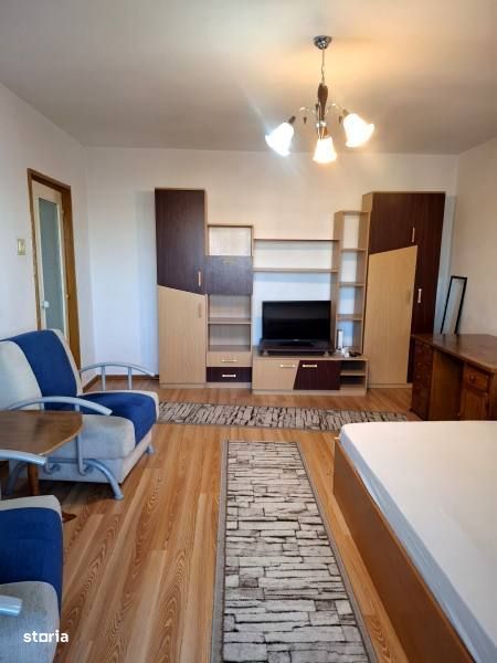 Inchiriere garsoniera in Ploiesti zona Cantacuzino