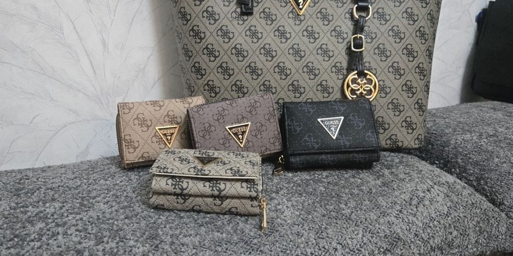 Guess, LV портмонета и клъч, калъф за документи