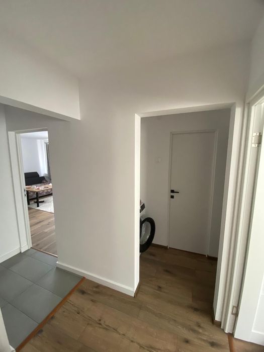 Vând apartament 4 camere,direct de la proprietar