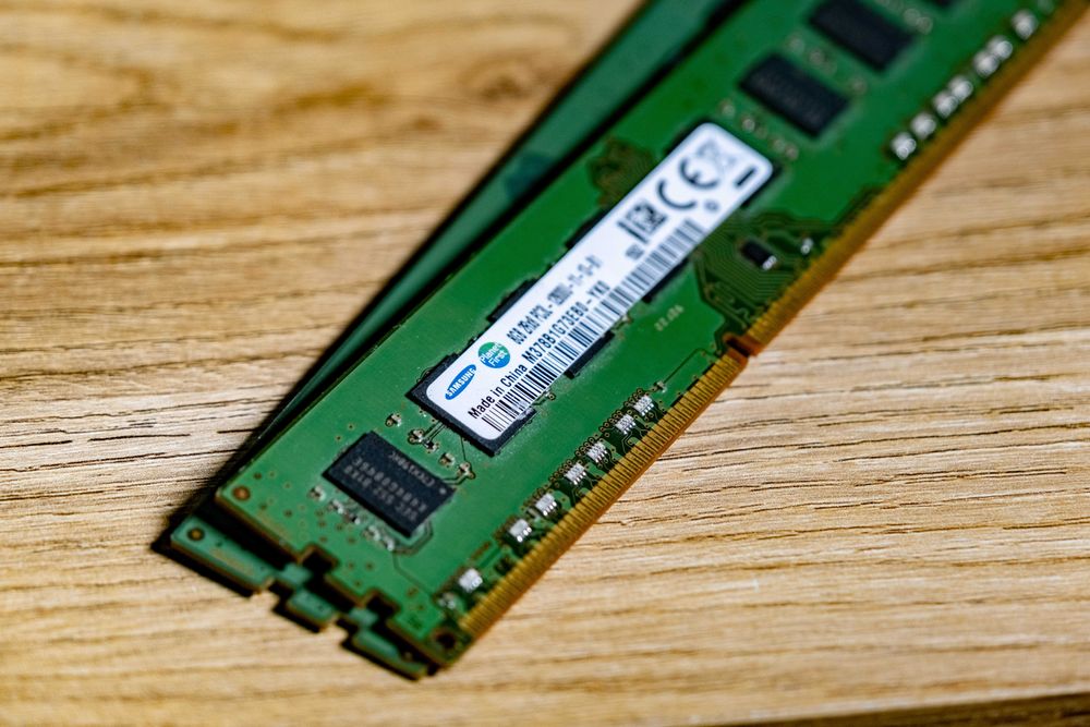 Kit-uri memorie DDR3 16/32/64 GB ( rămase 2 )