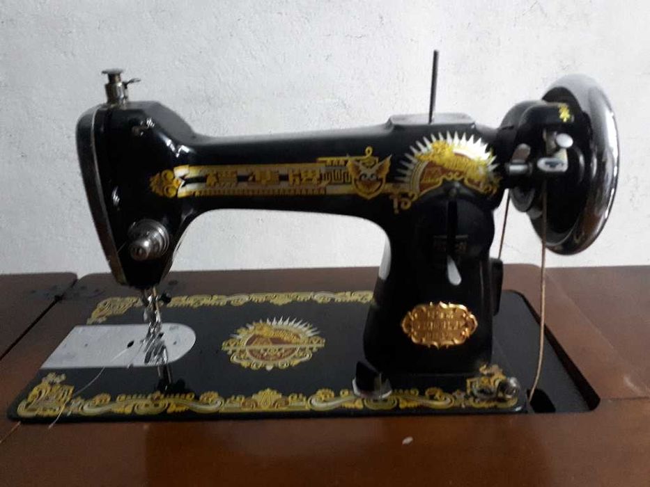 Китайска крачна шевна машина