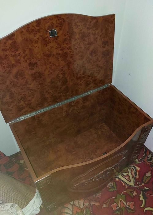 Сандиқ қутичаси билан сотилади