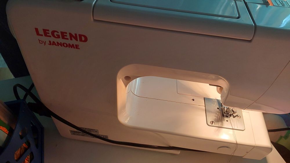 Швейная машинка JANOME LEGEND 2525