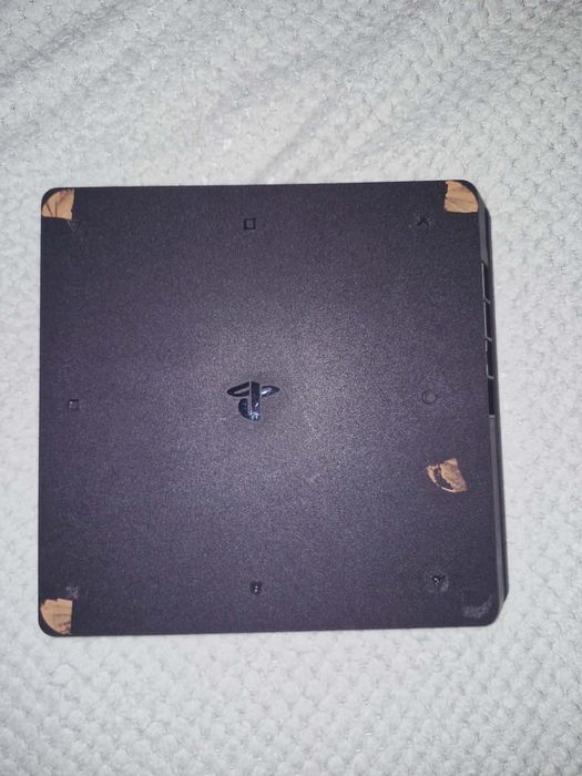 PlayStation 4 slim 1 tb