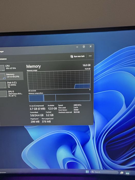 Vand pc gaming folosit 1 an si jumatate