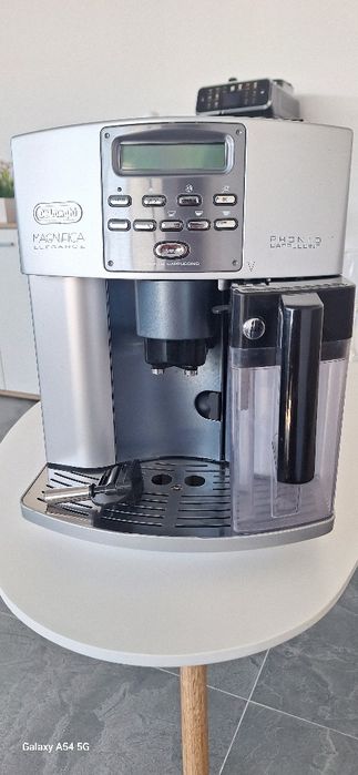 Espressor Delonghi ESAM3500S, 1350W, 1.8L, Rasnita, 13 setari, LCD,