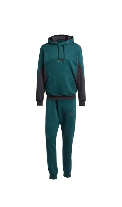 НОВ спортен костюм