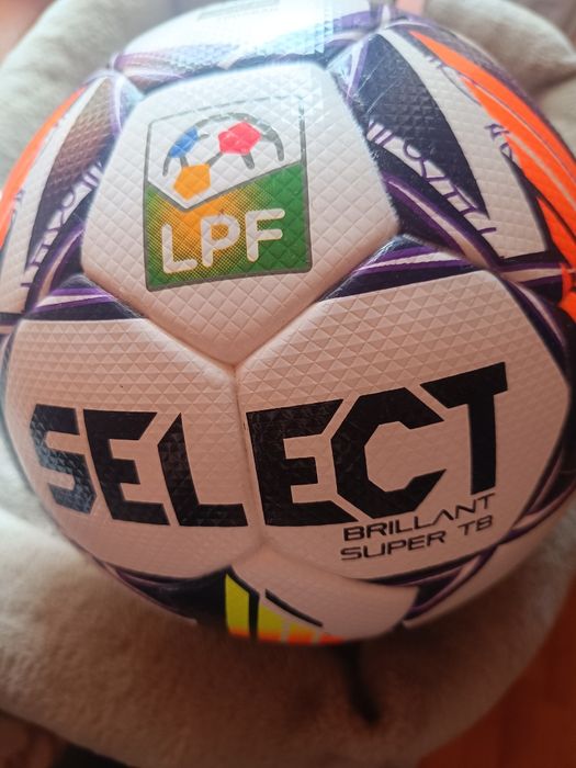 Mingie de fotbal Select ,originală .