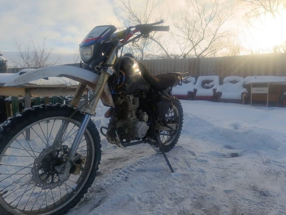 Продам мотоцикл 250куб