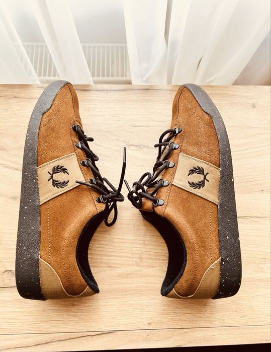 Adidasi Fred Perry marime 45