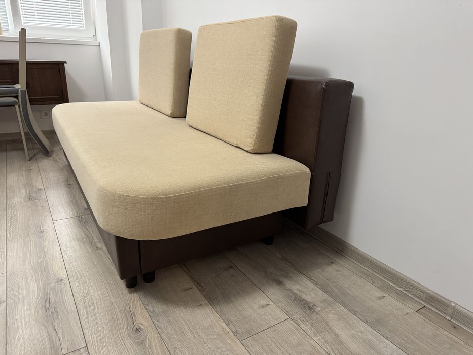 Диван разтегателен  2бр. +  табуретка