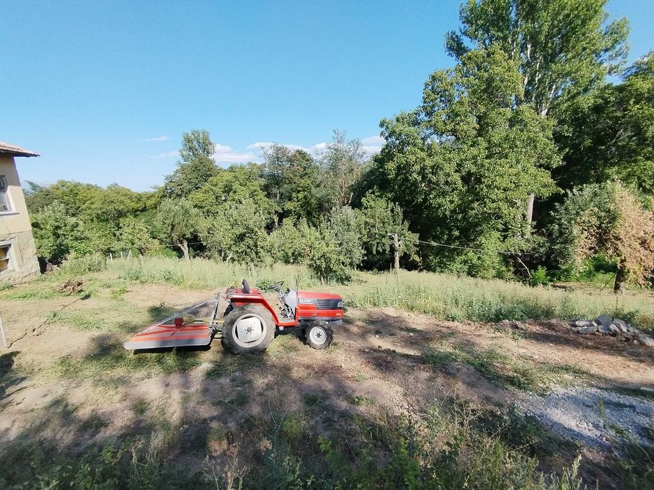 Услуги с трактор Кюстендил