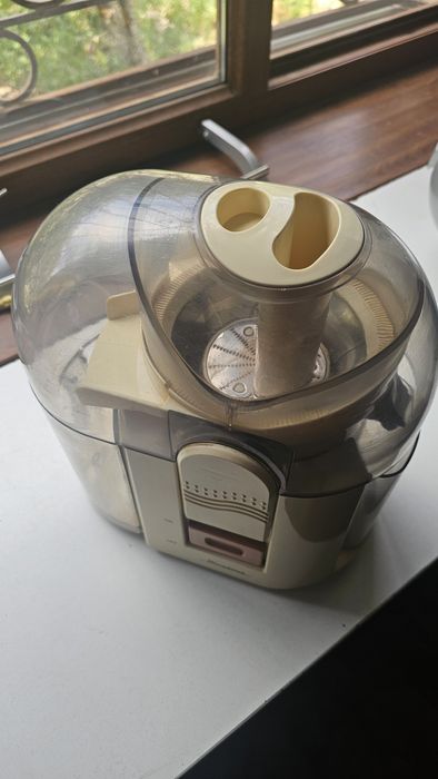 Соковыжималка Binatone