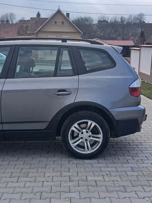 Vând bmw x3 e83 2010