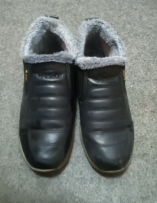 Продам весенне-летние туфли и зимние ботинки