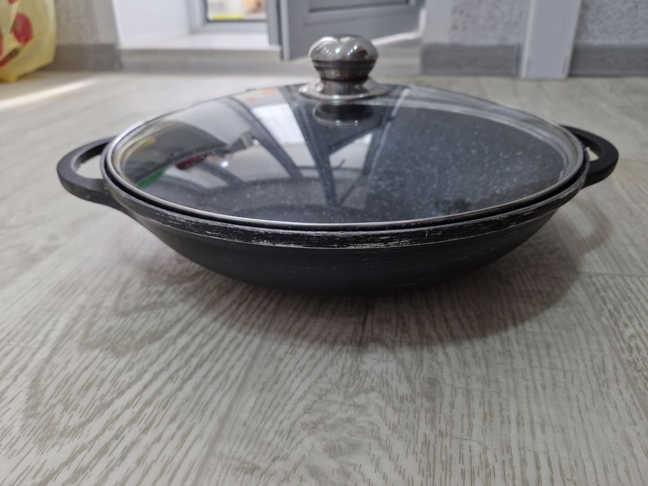 Кастрюли вок и тефаль