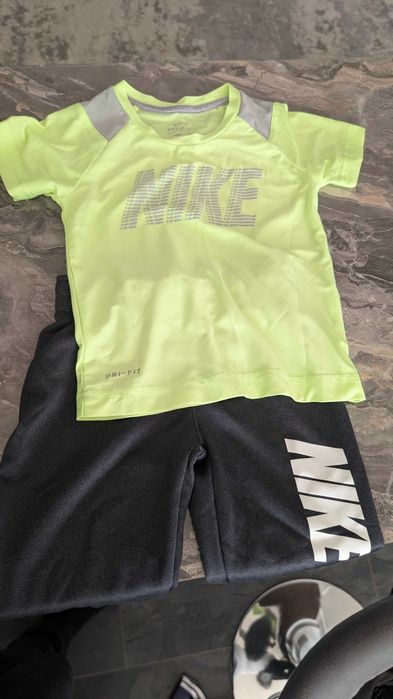 Детски дрешки  почти нови