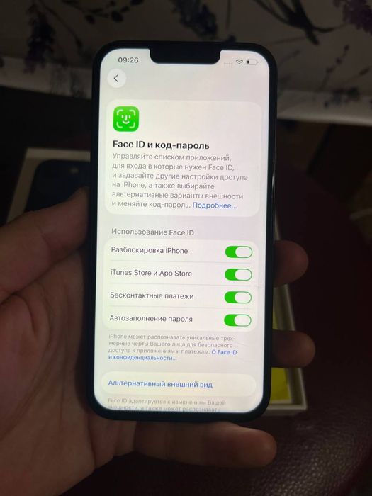 Айфон 13 в хорошем состоянии