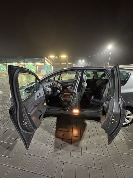 Rent car Otopeni Bucuresti Masina auto dube de inchiriat