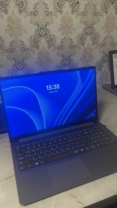 Lenovo LOQ 15 ARP9 RAM 12GB GPU RTX4050 SSD: 512GB NVMe