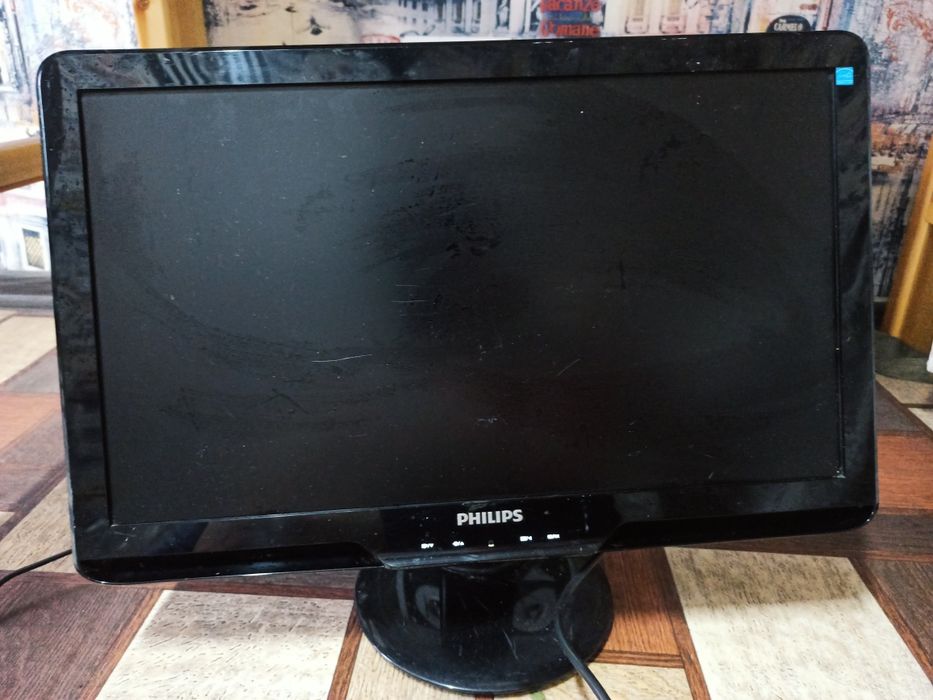 Монитор Philips 60GHZ
