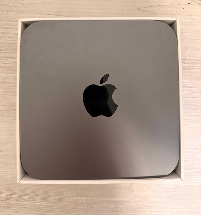 Mac mini 2018 i5 8GB RAM 512GB SSD cutie originală Bucuresti