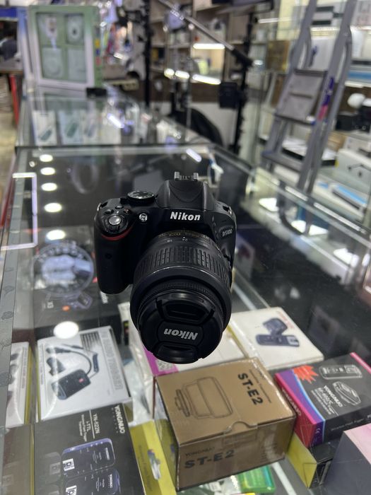 Nikon D5100 yengi