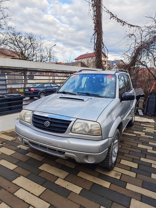 Suzuki grand vitara 2 usi