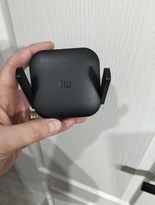 Este dar amplificator wifi  Xiaomi mi