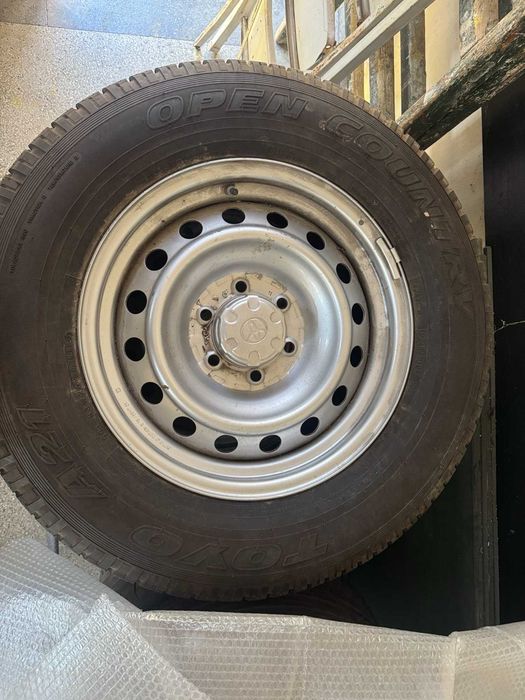 land cruser 245/70/17