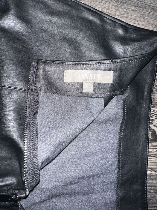 Кожени поли H&M и OASIS 40р-р